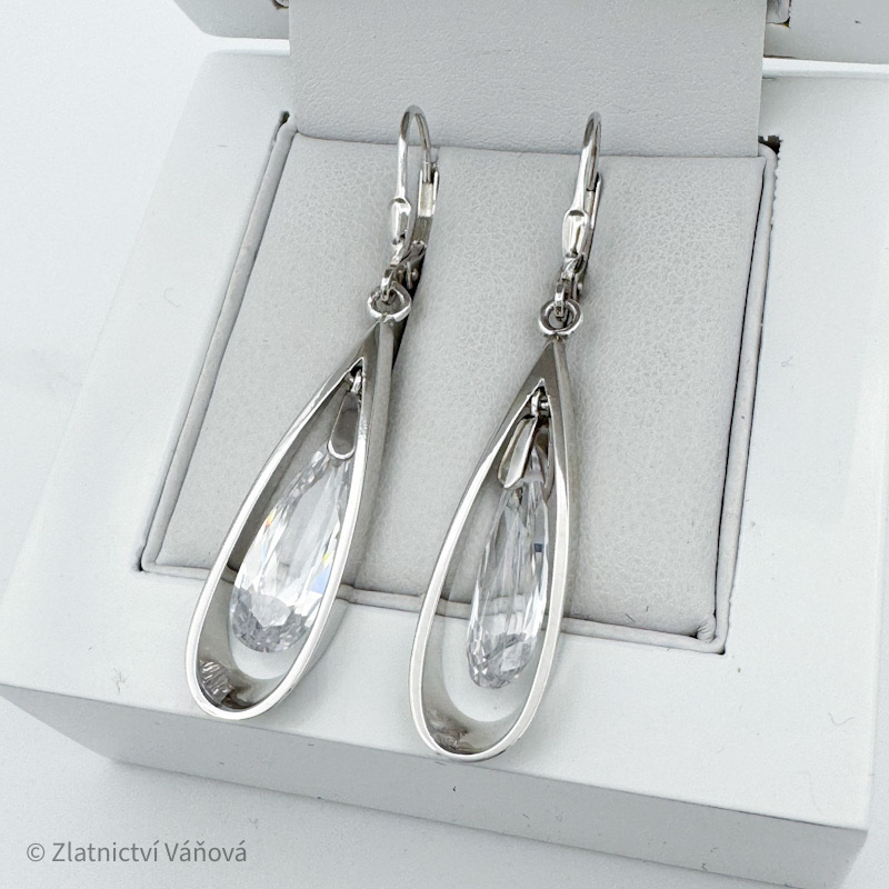 Stříbrné visací náušnice se zirkony na klapku